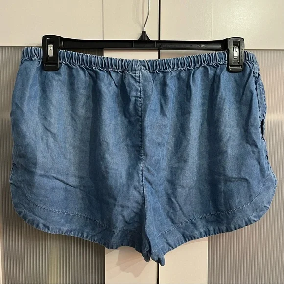 Women’s Mossimo denim shorts - Picture 5 of 5
